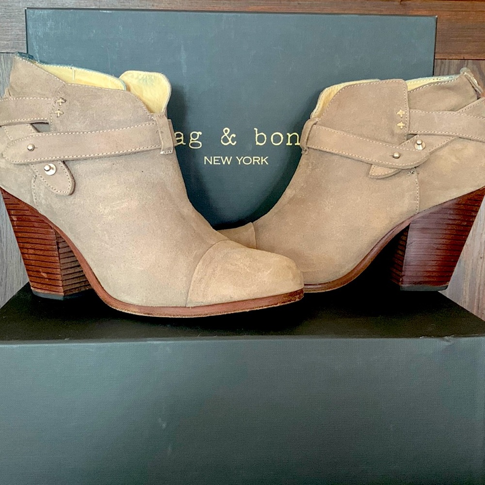 Rag & Bone Harrow Boot in Stone Waxy. Size 41. EUC